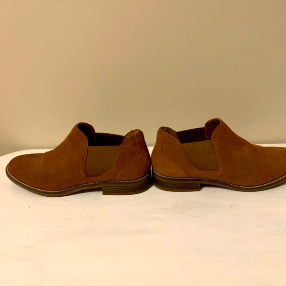 Clarks Camzin Chelsea Suede Slip-On Loafers, Size 9 - Picture 3 of 6